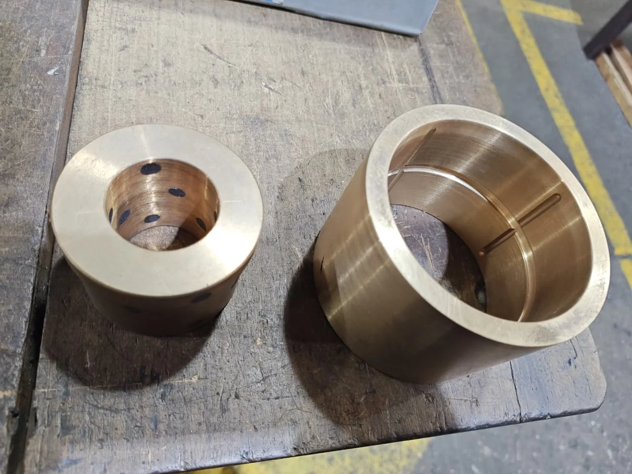 Bujes de bronce